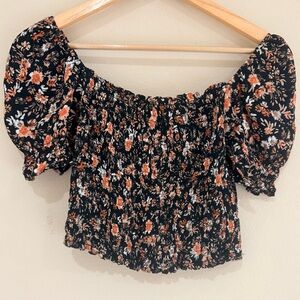 Forever 21 Black Floral Smocked Blouse Size Medium